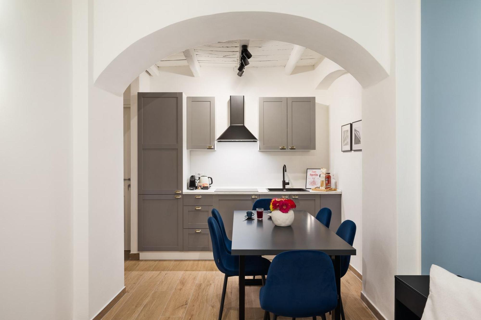 Leopardo Boutique Apartment In Trastevere Рим Екстериор снимка