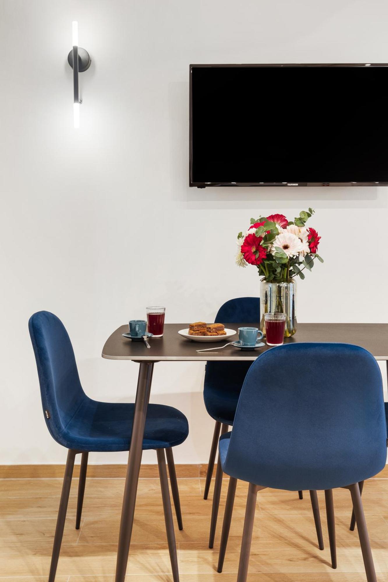 Leopardo Boutique Apartment In Trastevere Рим Екстериор снимка