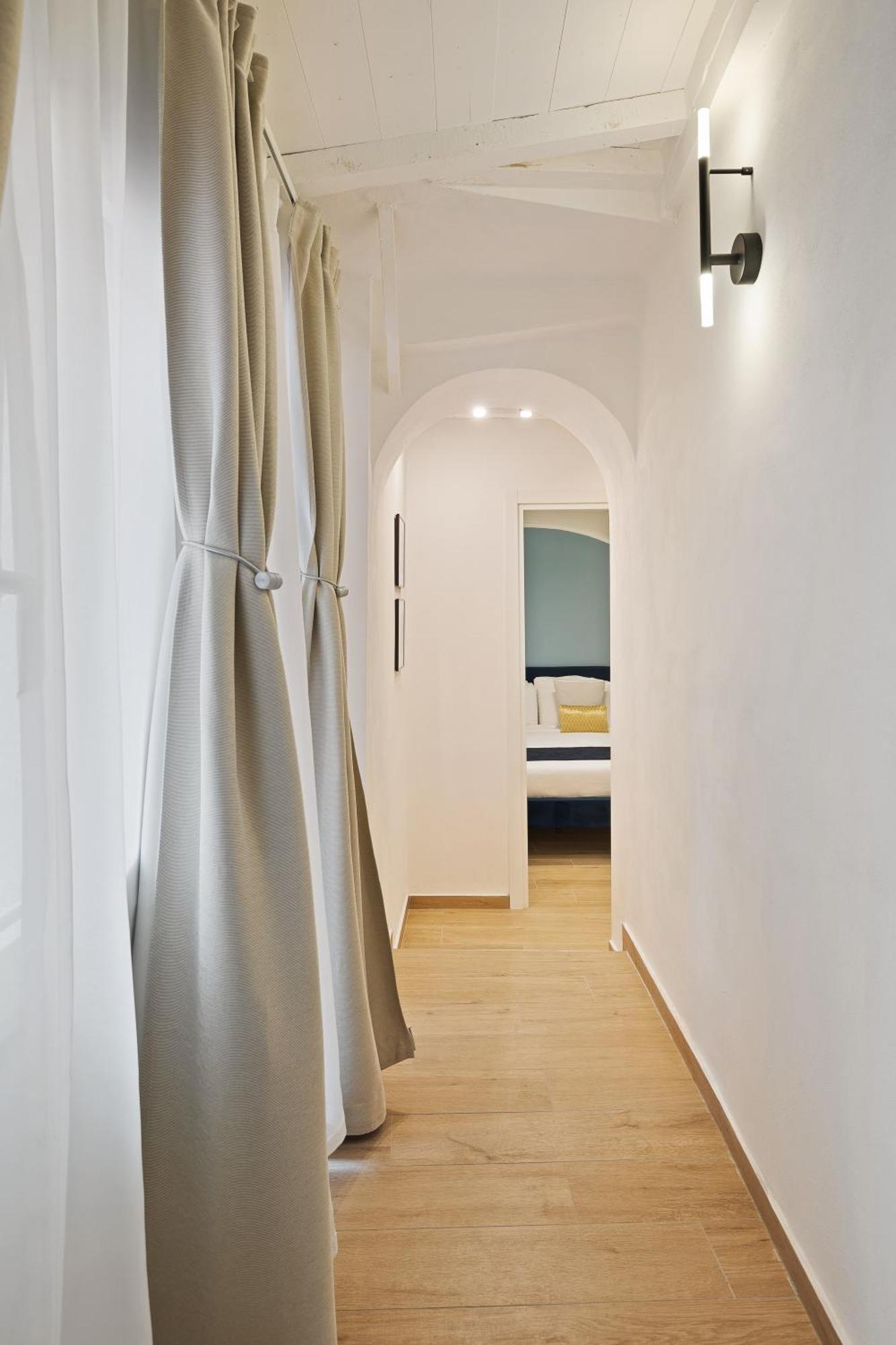 Leopardo Boutique Apartment In Trastevere Рим Екстериор снимка