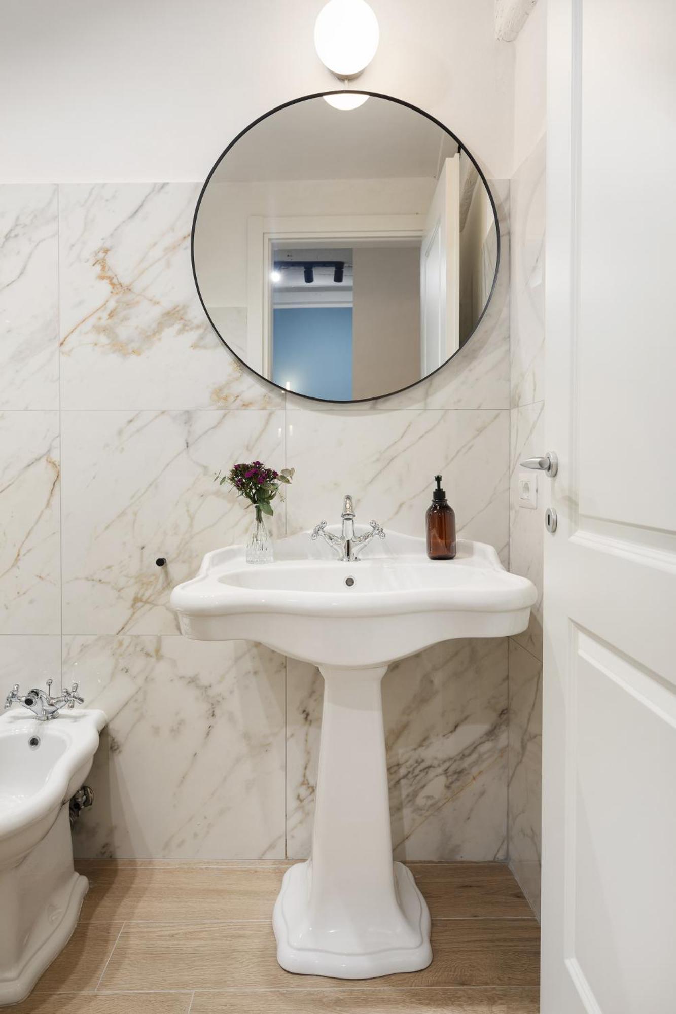 Leopardo Boutique Apartment In Trastevere Рим Екстериор снимка