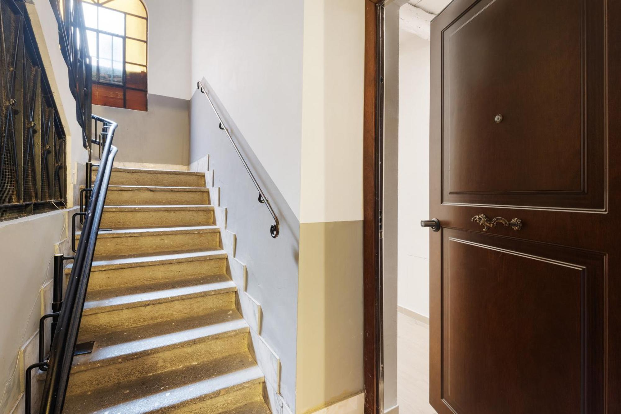 Leopardo Boutique Apartment In Trastevere Рим Екстериор снимка