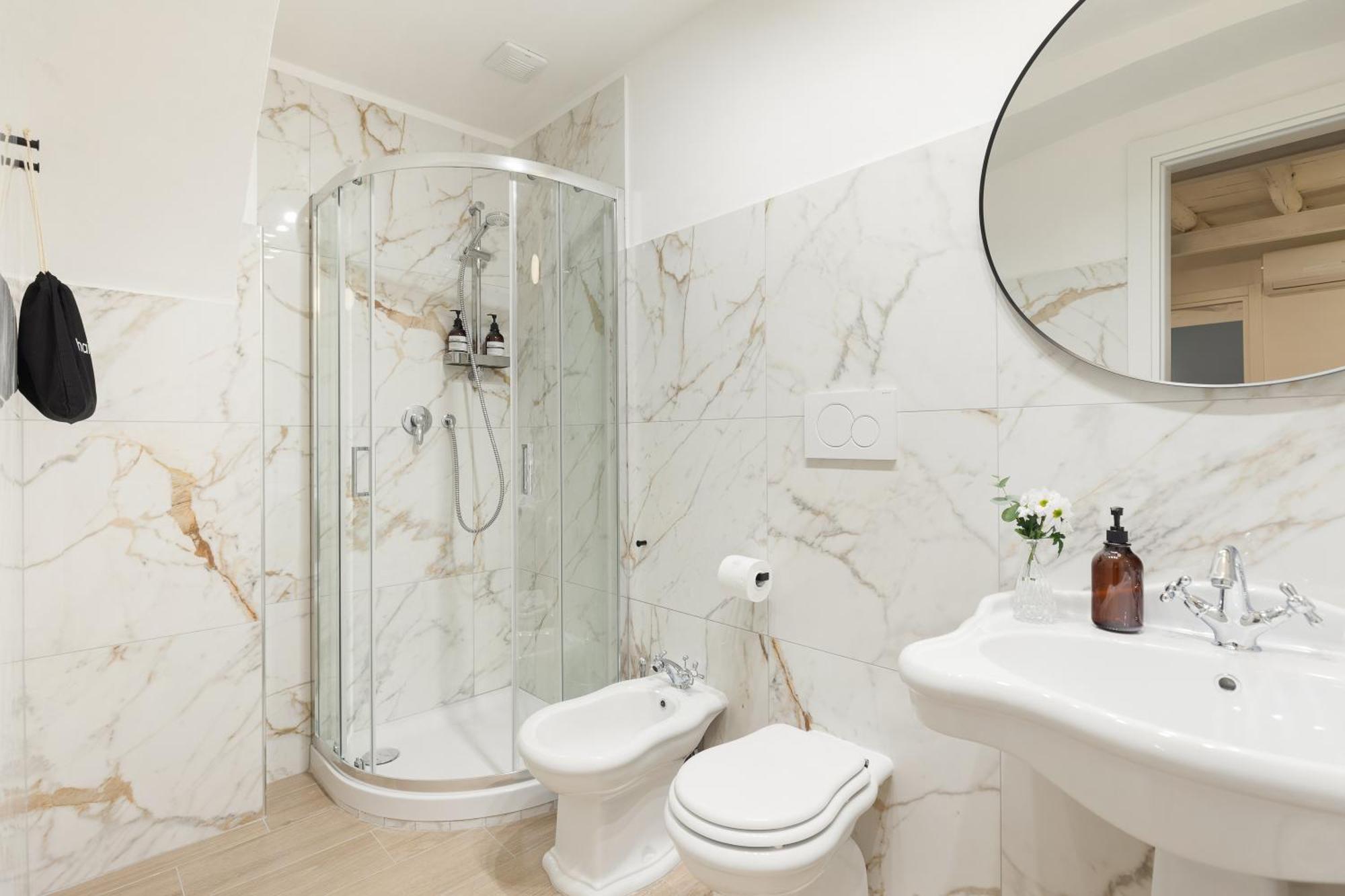 Leopardo Boutique Apartment In Trastevere Рим Екстериор снимка